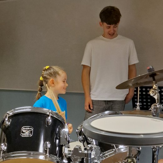 bewdrum.jpg